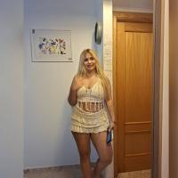 614733210: Chica busca chico en Gerona