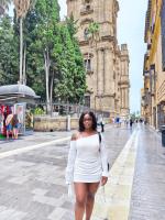 613694952: Chica busca chico en Barcelona