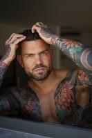 679849130: Chico busca chica en Barcelona