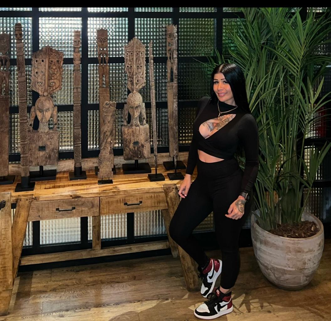 613383600: Chica busca chico en Barcelona