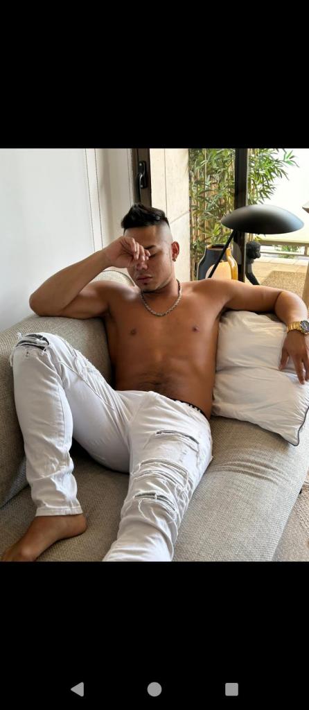 Chico busca chica en Mallorca: 