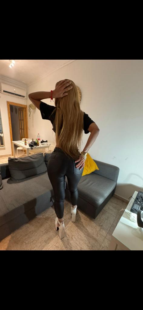 Chica busca chico en Cádiz: 