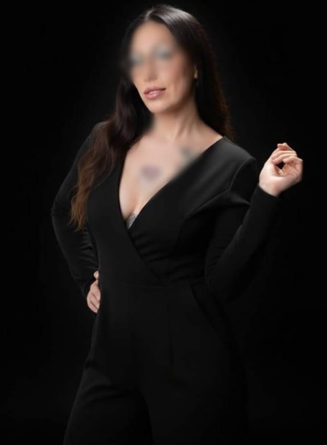 Chica busca chico en Tenerife: 