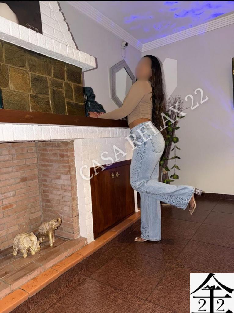 Chica busca chico en Granada: 