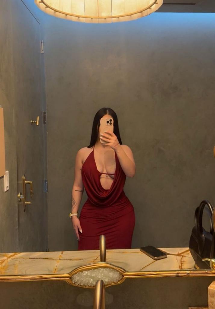 Chica busca chico en Almería: 