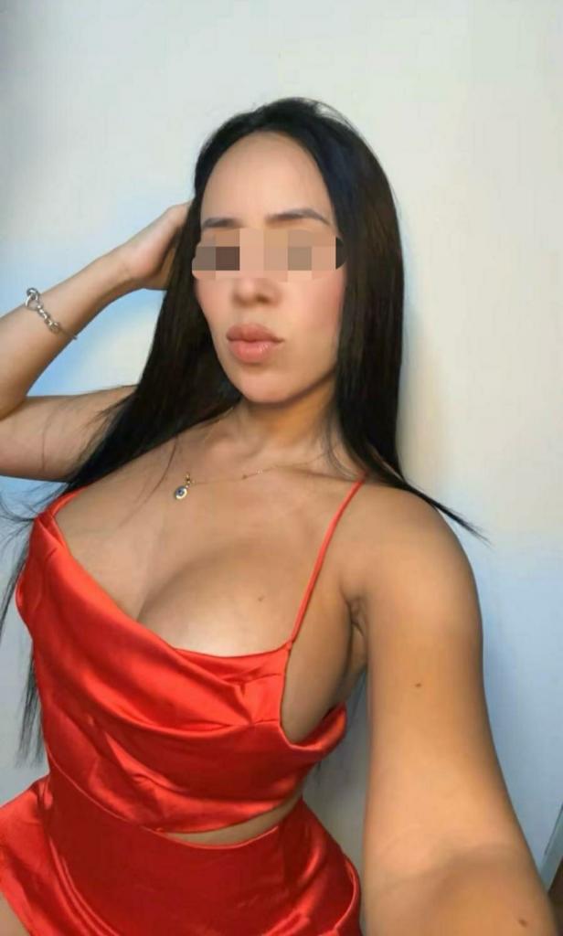 622831117: Chica busca chico en León