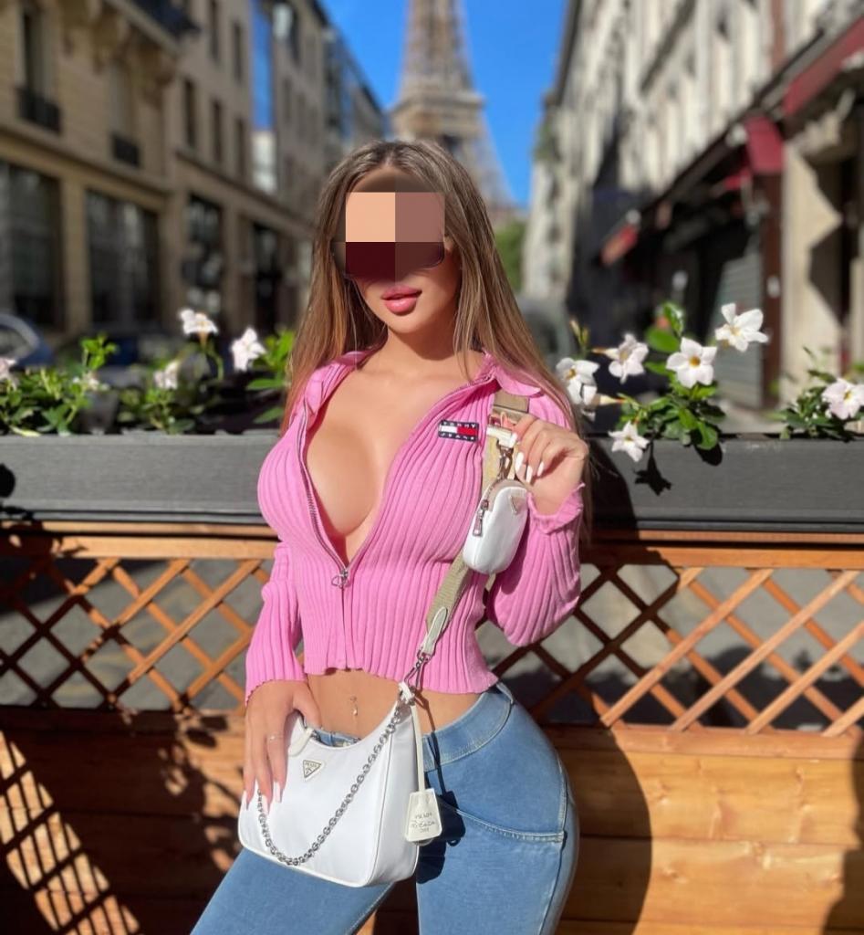 641357212: Chica busca chico en León