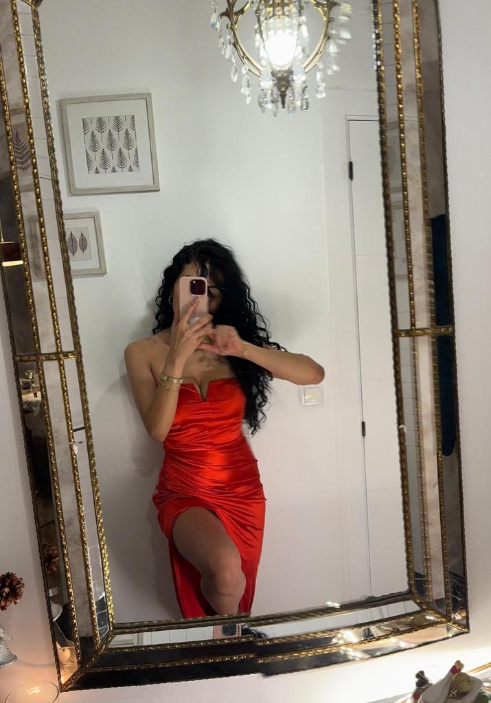 663413335: Chica busca chico en Mallorca