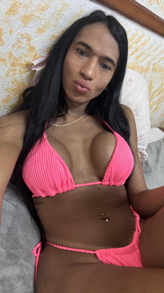 678703219: Travesti en Barcelona