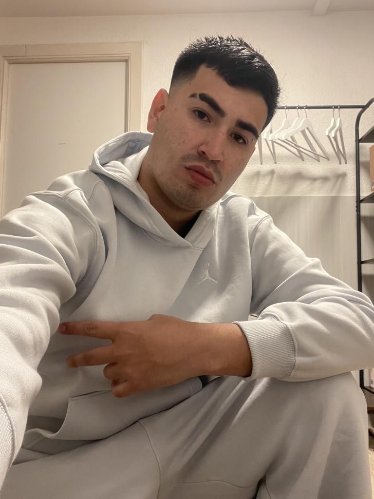 600204704: Chico busca chica en Jaén