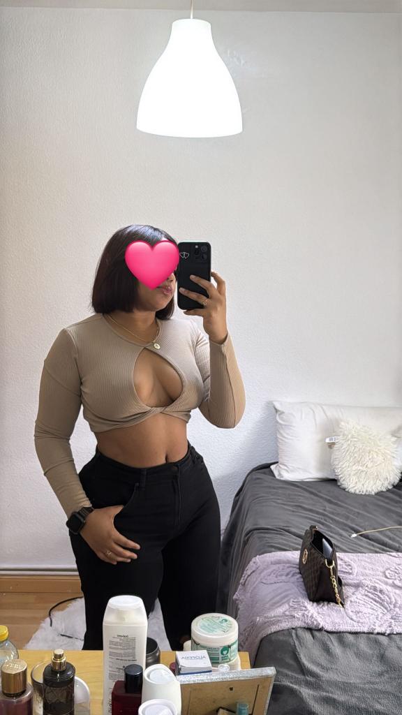 624901895: Chica busca chico en La Coruña