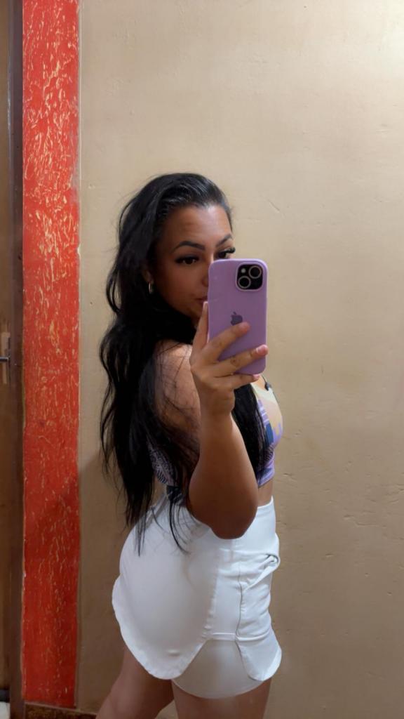 670348020: Chica busca chico en Valencia