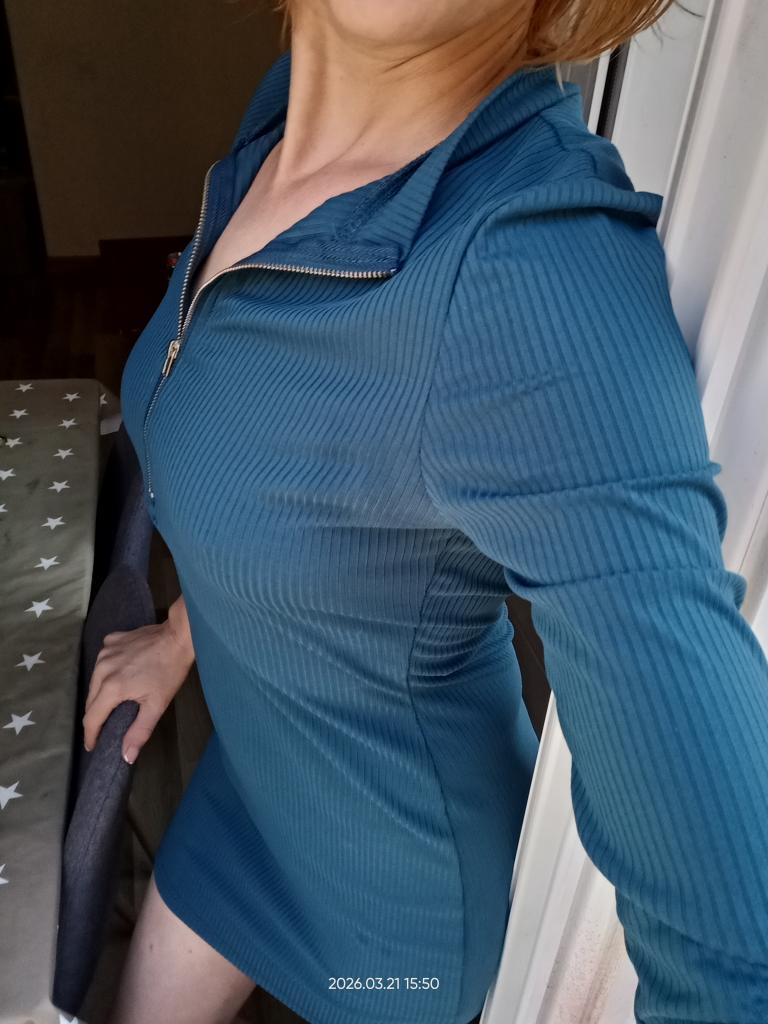 677384025: Chica busca chico en Tarragona