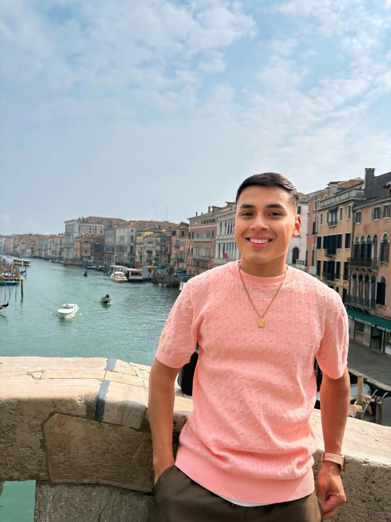 633152670: Chico busca chica en Cádiz