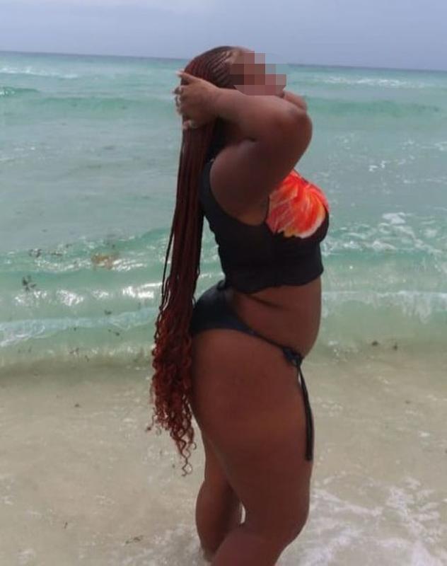 Chica busca chico en Almería: 