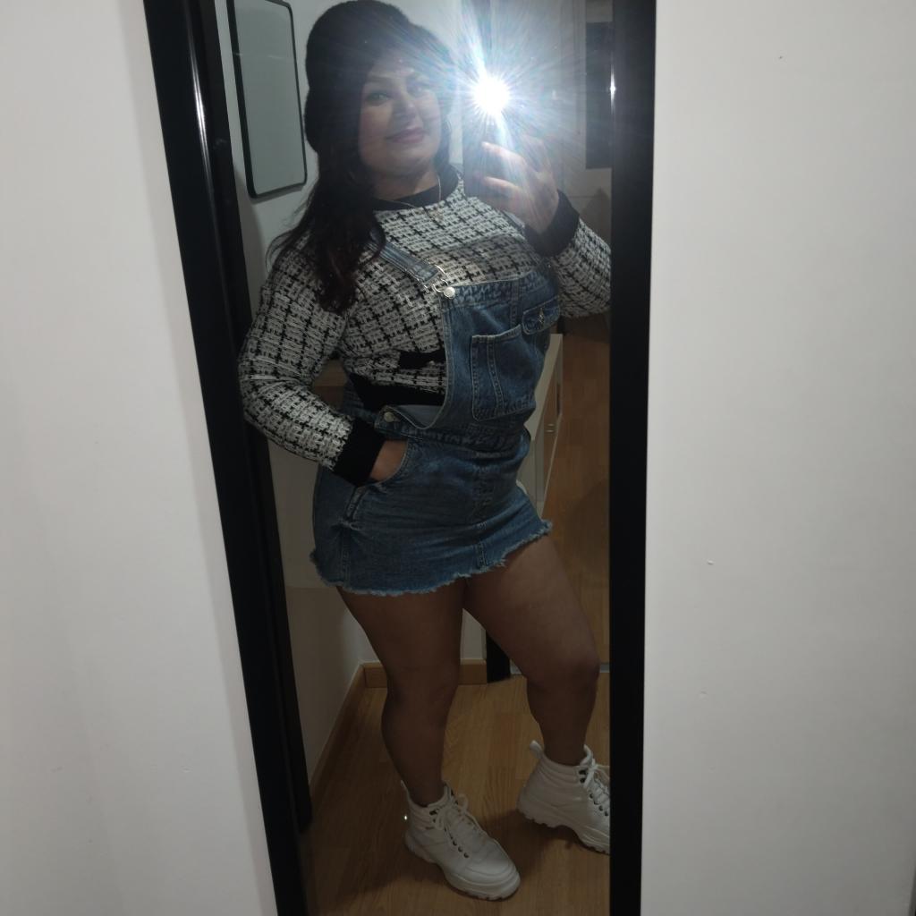 611600474: Chica busca chico en La Coruña