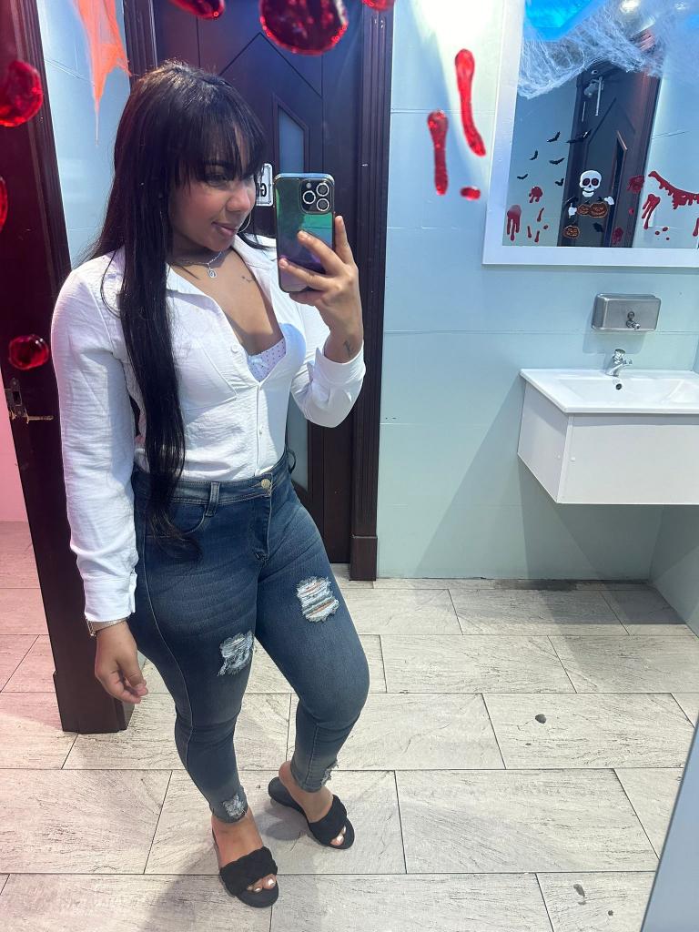 Chica busca chico en Granada: 