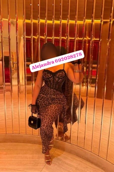 Chica busca chico en Sevilla: 