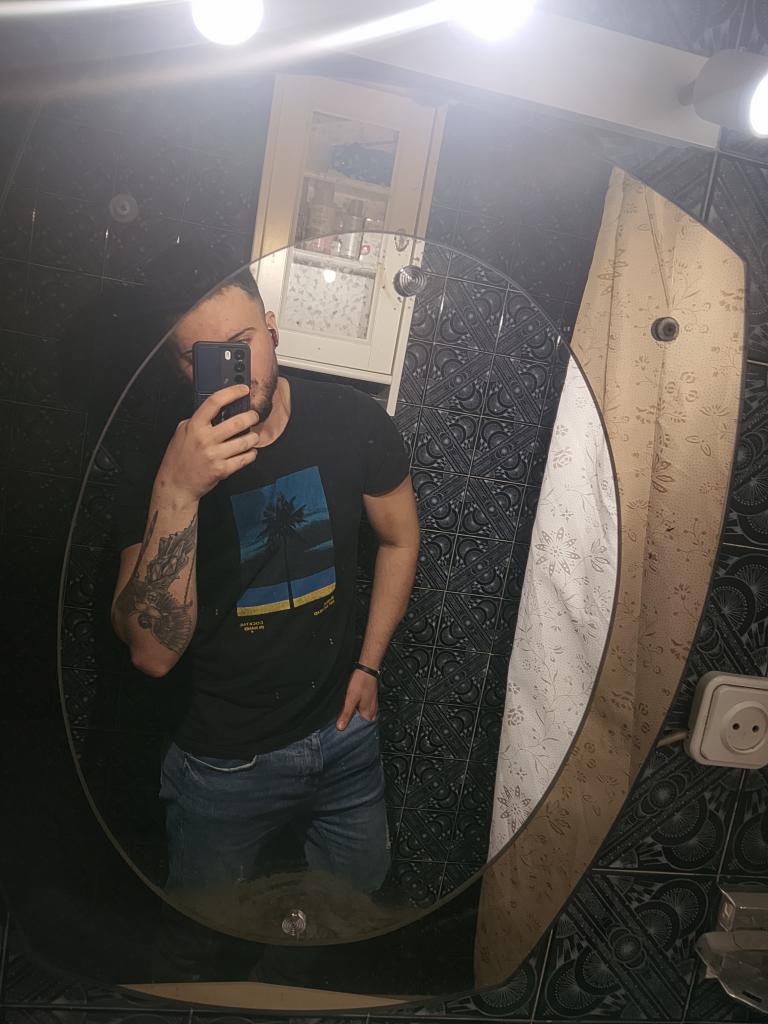 614254781: Chico busca chica en Madrid