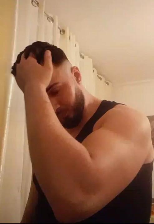 614254781: Chico busca chica en Madrid