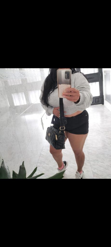610778283: Chica busca chico en Madrid