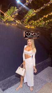 627292148: Chica busca chico en Barcelona