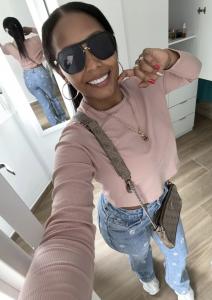 632877597: Chica busca chico en Málaga