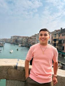 633152670: Chico busca chica en Cádiz