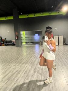 670218685: Chica busca chico en Granada