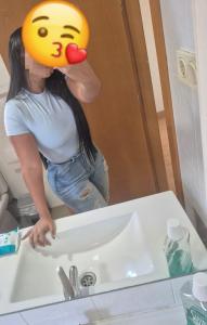 607249990: Chica busca chico en Málaga