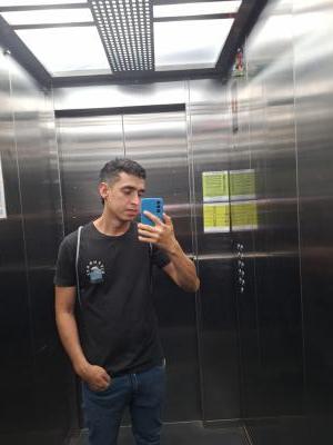 613991559: Chico busca chica en Orense