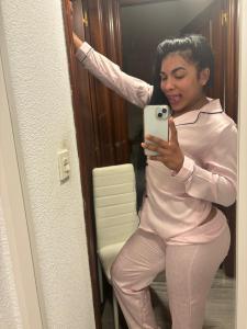 670218685: Chica busca chico en Granada