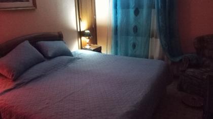 643862915: Chica busca chico en Cáceres