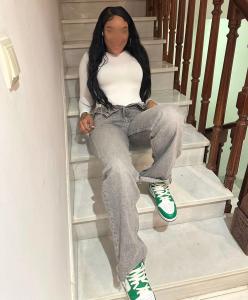 617043703: Chica busca chico en Granada