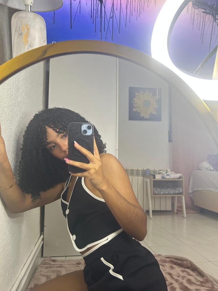 Chica busca chico en Granada: 