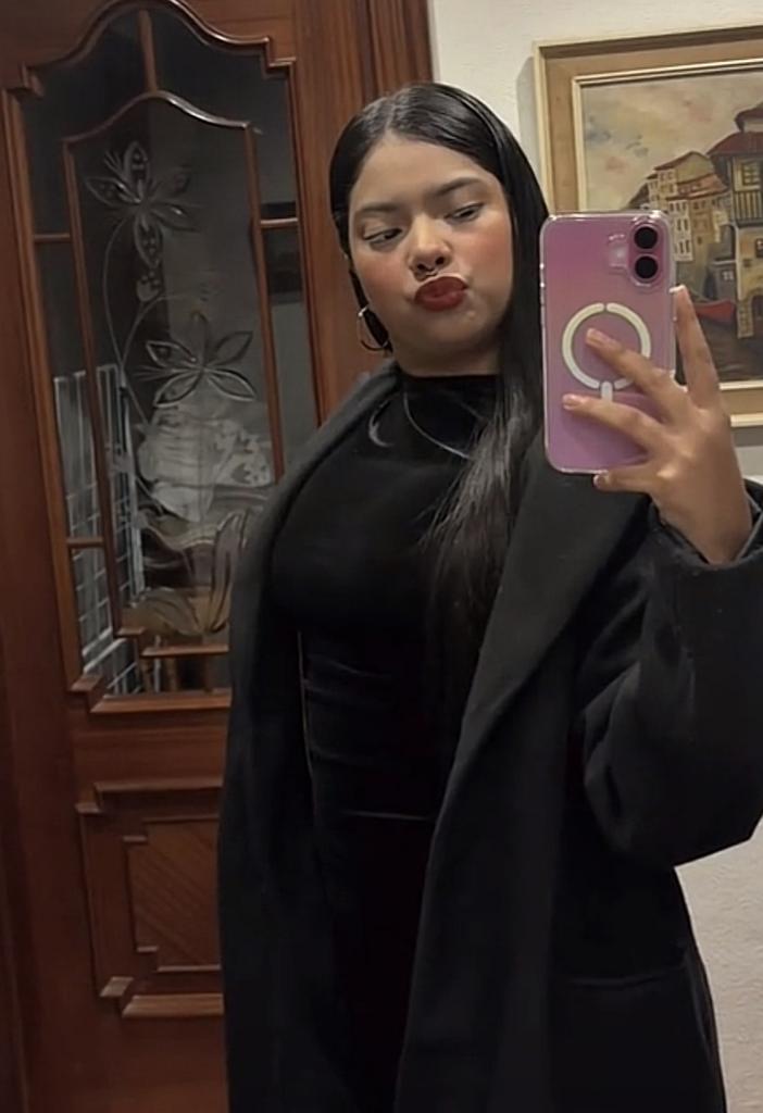 632956588: Chica busca chico en Orense