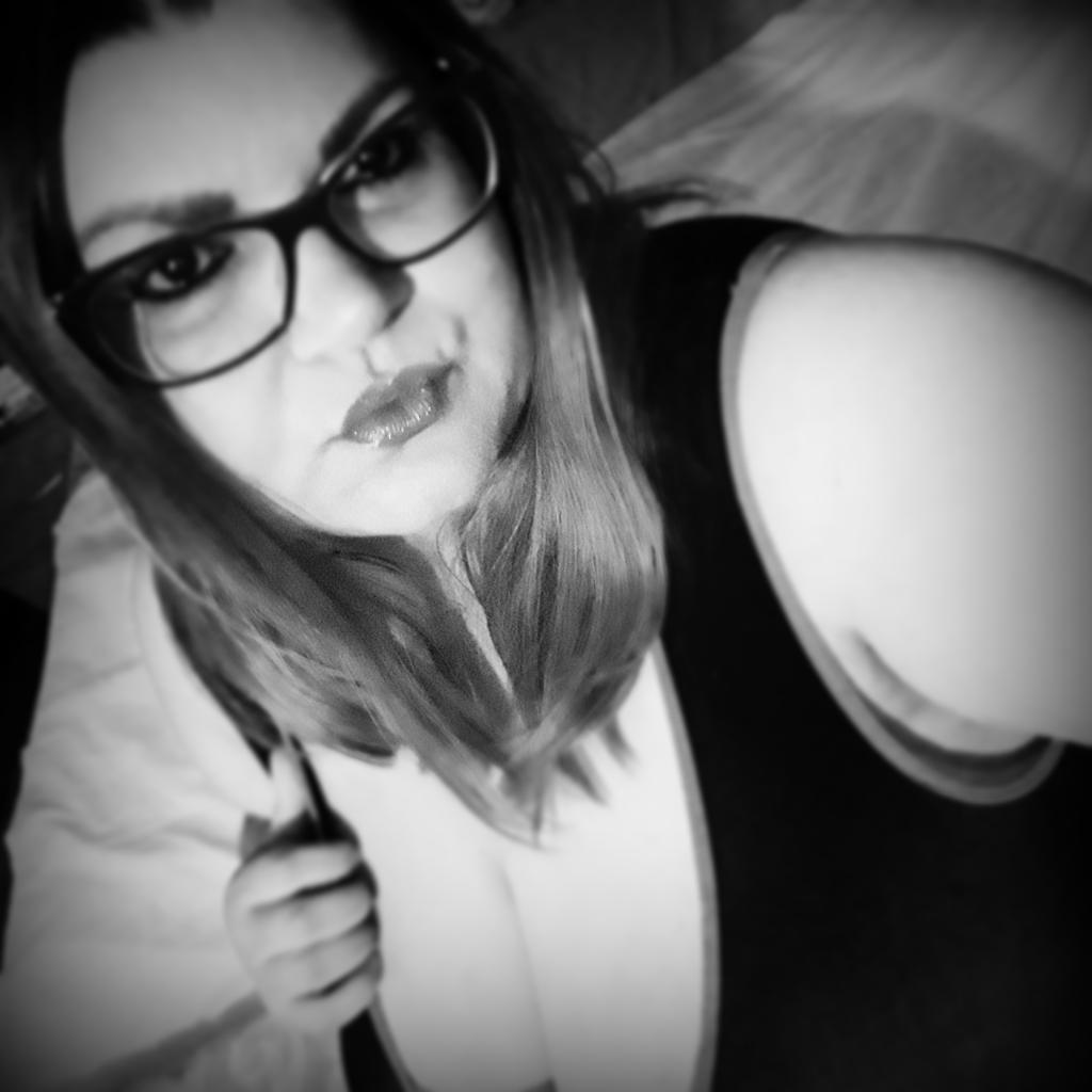 642373468: Chica busca chico en Madrid