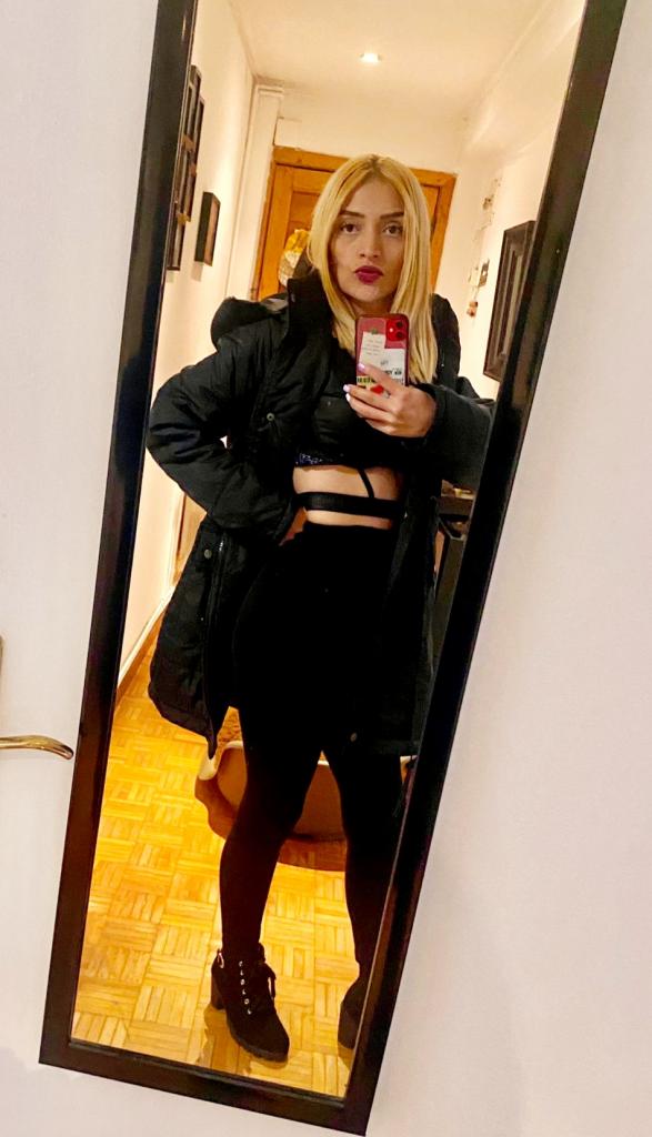 Chica busca chico en La Coruña: 