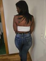 672468365: Chica busca chico en Zaragoza