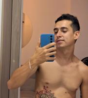 613991559: Chico busca chica en Orense