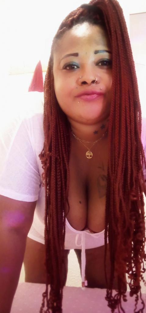 602812374: Chica busca chico en Barcelona