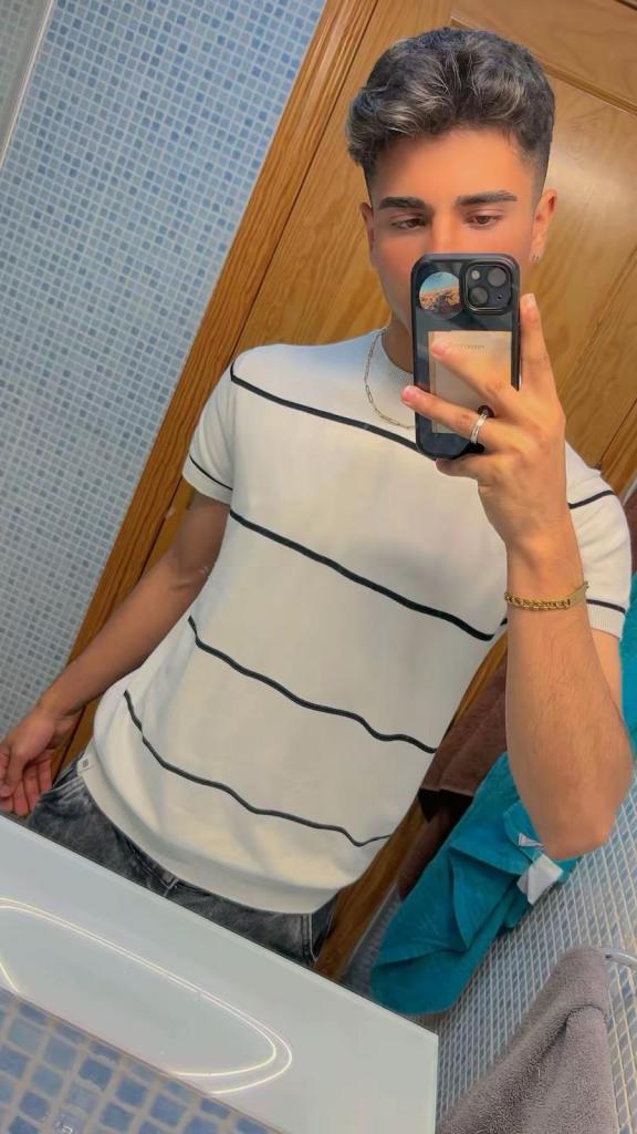 Chico busca chica en Málaga: 