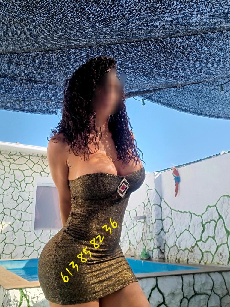 Chica busca chico en Cádiz: 