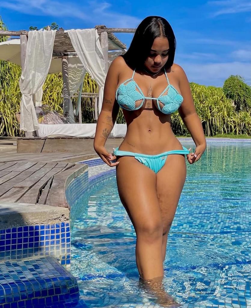 671785258: Chica busca chico en Barcelona