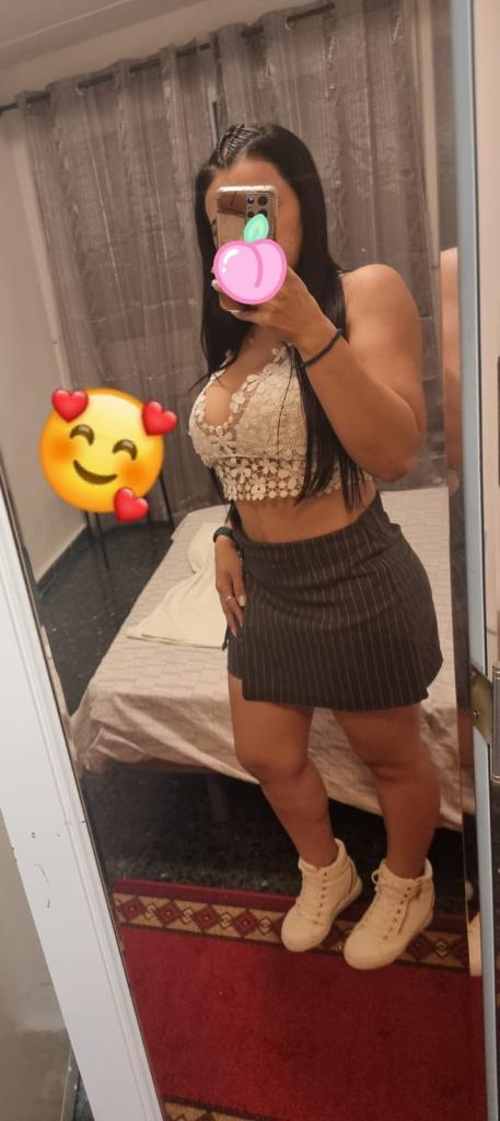 643876110: Chica busca chico en Navarra