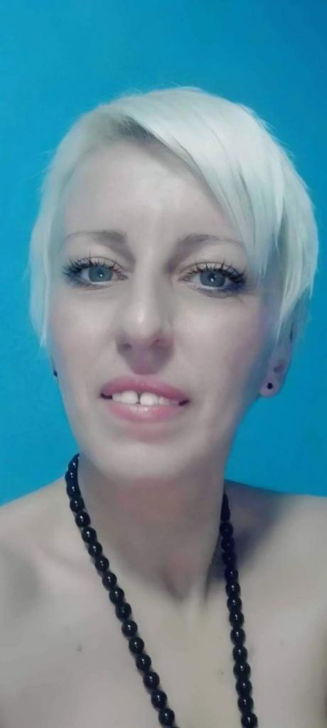 683530121: Chica busca chico en Alicante