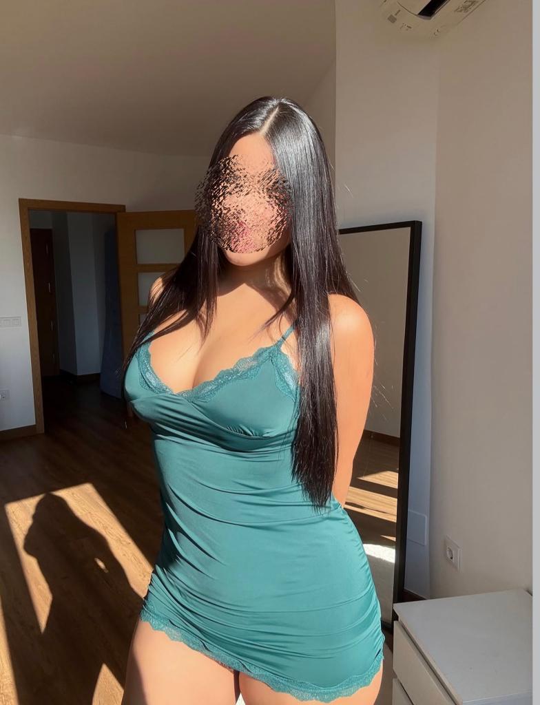 672340411: Chica busca chico en Tarragona