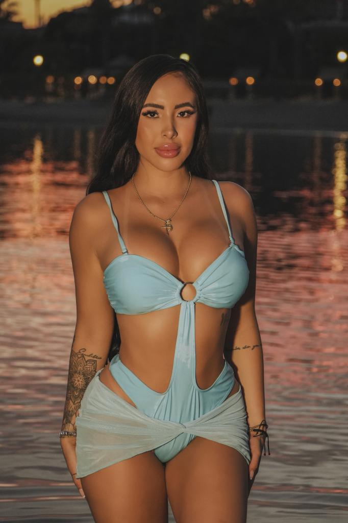 Chica busca chico en Málaga: Chica busca chico
