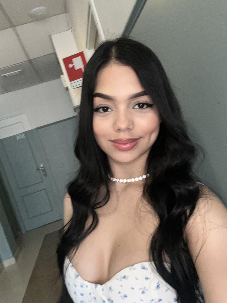 643975478: Chica busca chico en Mallorca