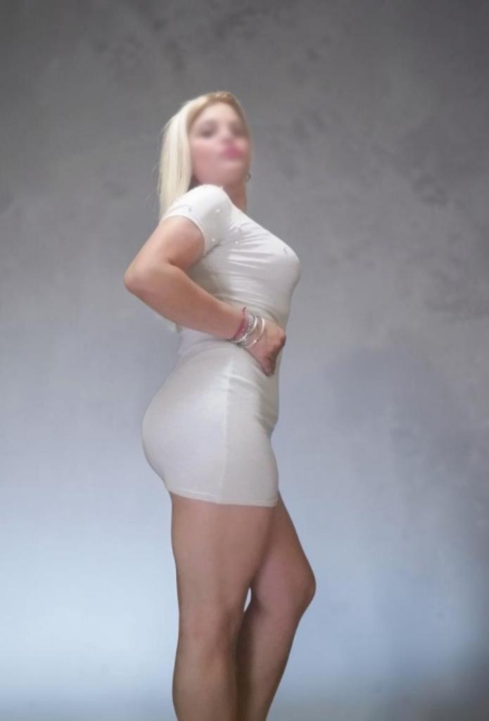 692565260: Chica busca chico en Murcia